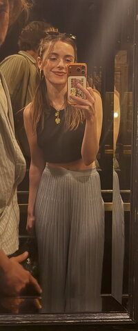 Kiernan Shipka Fresh (2 photos)