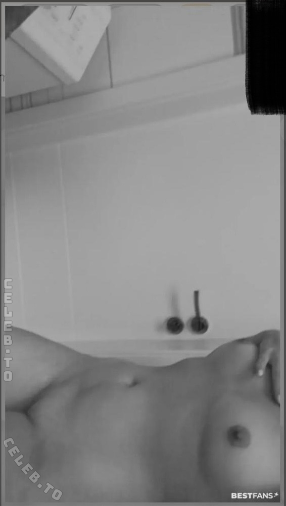 kiki_play nude photo 8
