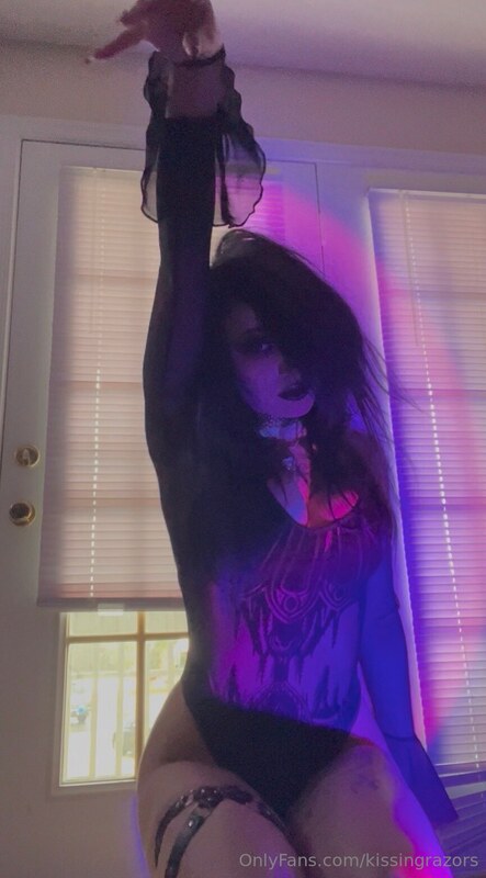 Killkels nude photo 9