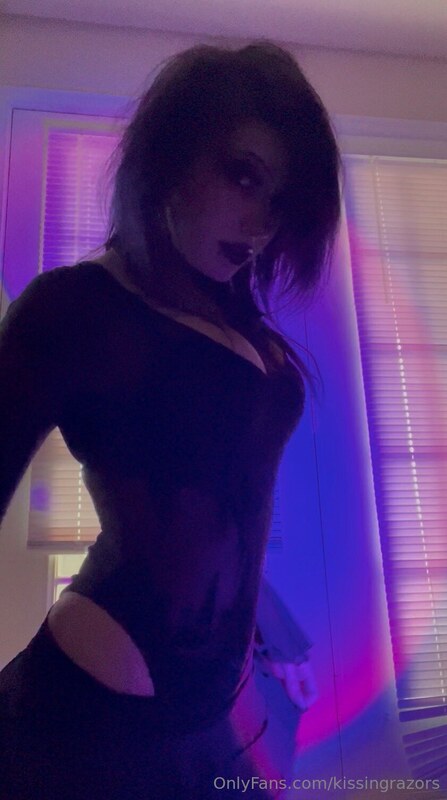 Killkels nude photo 10