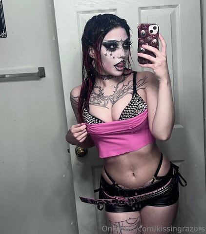 Killkels nude photo 2
