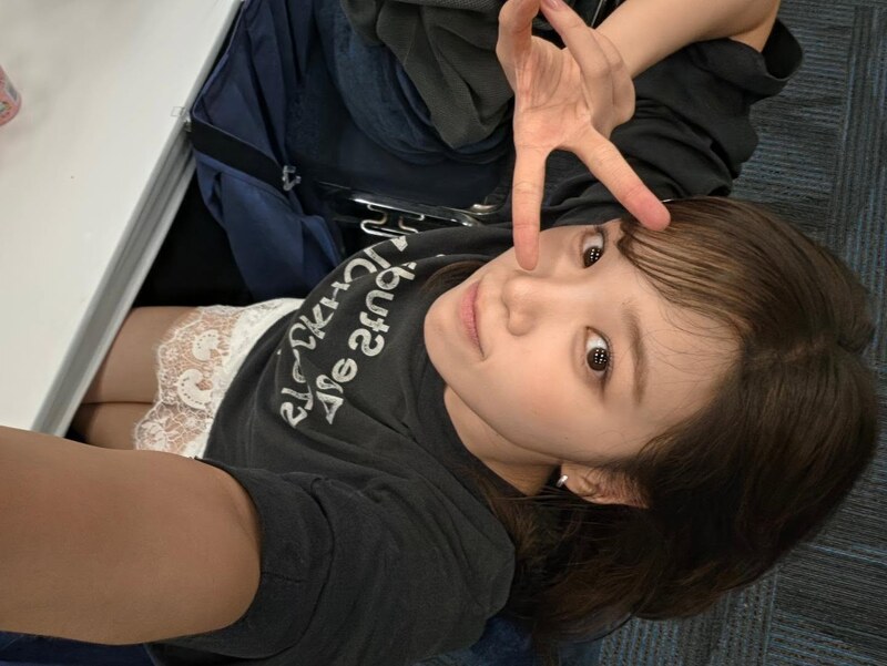 Kim Chaewon nude photo 5