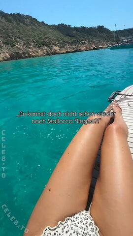 Kim Füngeling nude photo 12