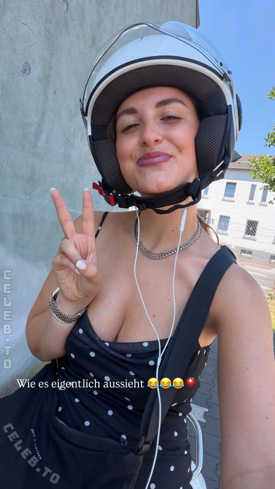 Kim Füngeling nude photo 1