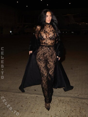 Kim Kardashian nude photo 79