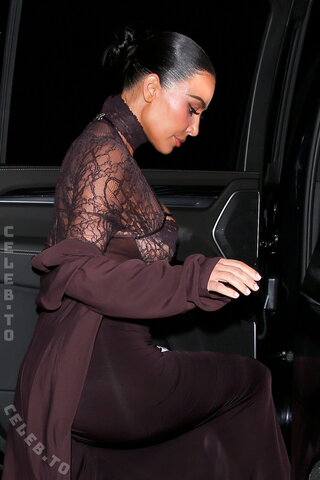 Kim Kardashian nude photo 48