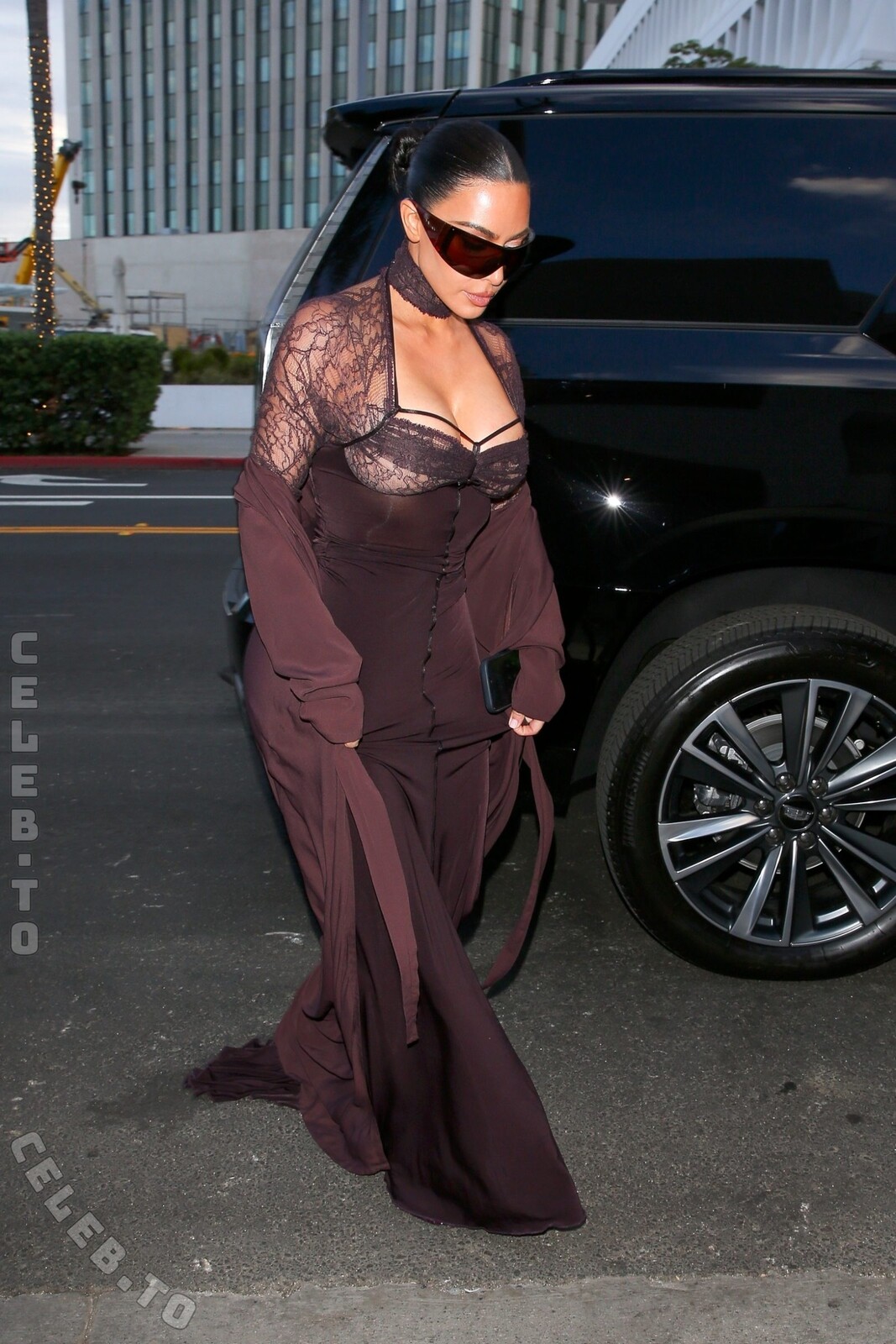 Kim Kardashian nude photo 22