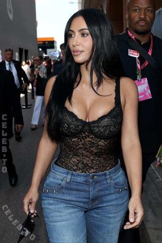 Kim Kardashian nude photo 16