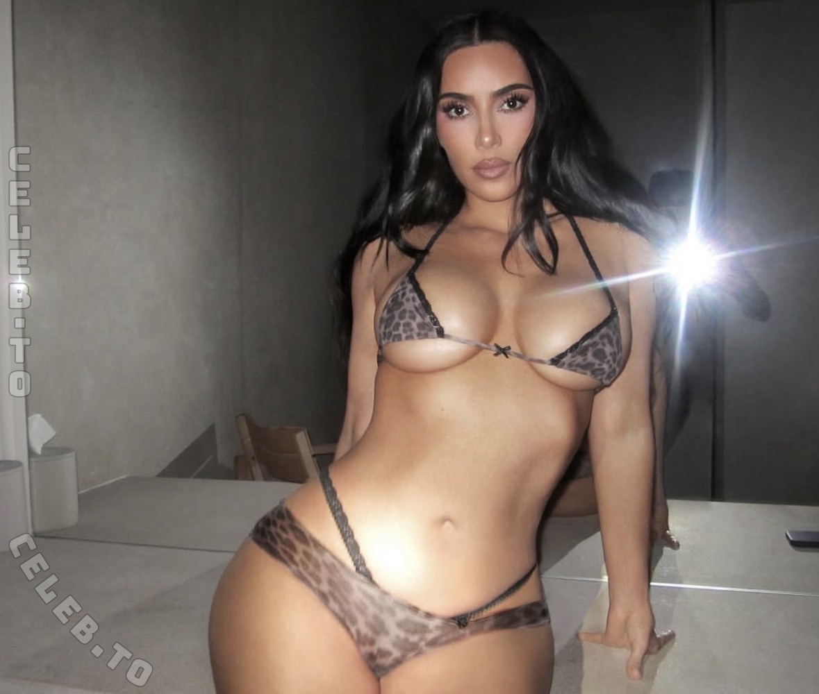 Kim Kardashian nude photo 2