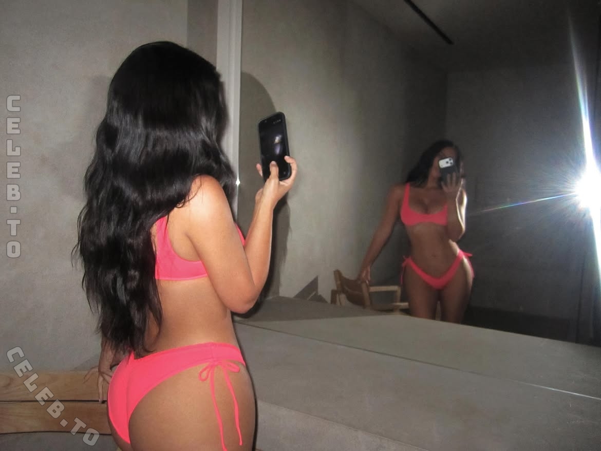Kim Kardashian nude photo 6