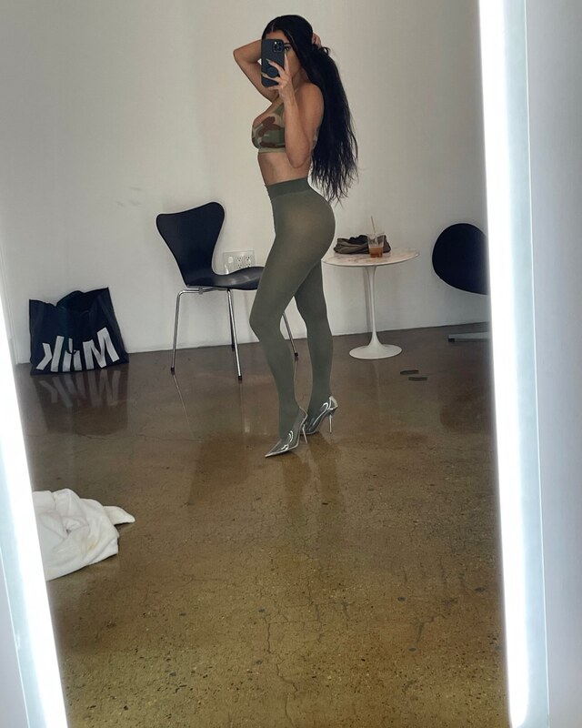 Kim Kardashian nude photo 2