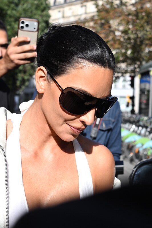 Kim Kardashian nude photo 7