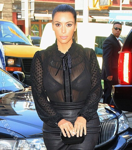 Kim Kardashian Hot (3 photos)