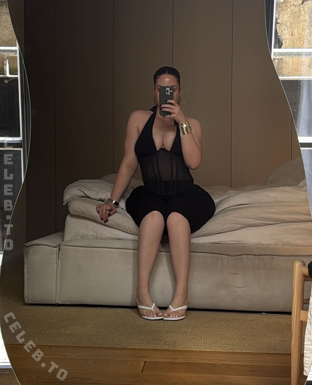 Kim Mathei nude photo 2