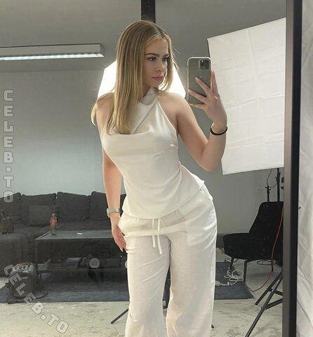Kim Sara Fresh (1 photo)
