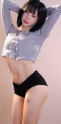 Kim Yu nude photo 48