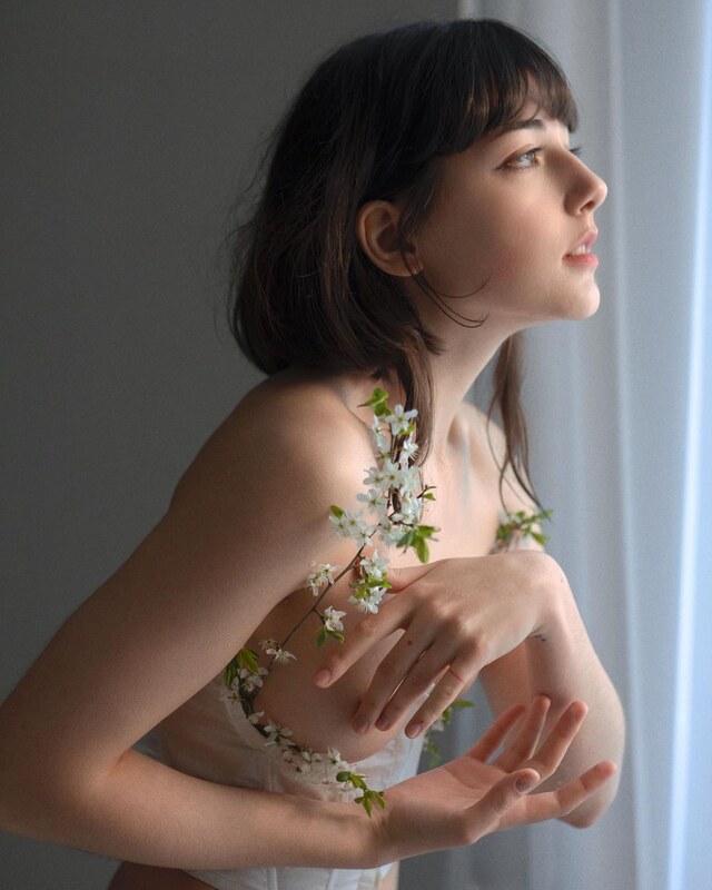 Kimekomi nude photo 1