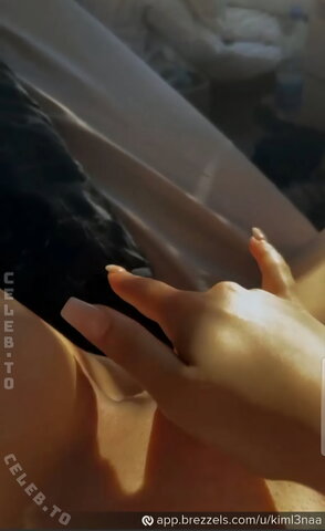 kiml3naa nude photo 22