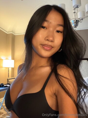 Kimmy Brooks nude photo 8