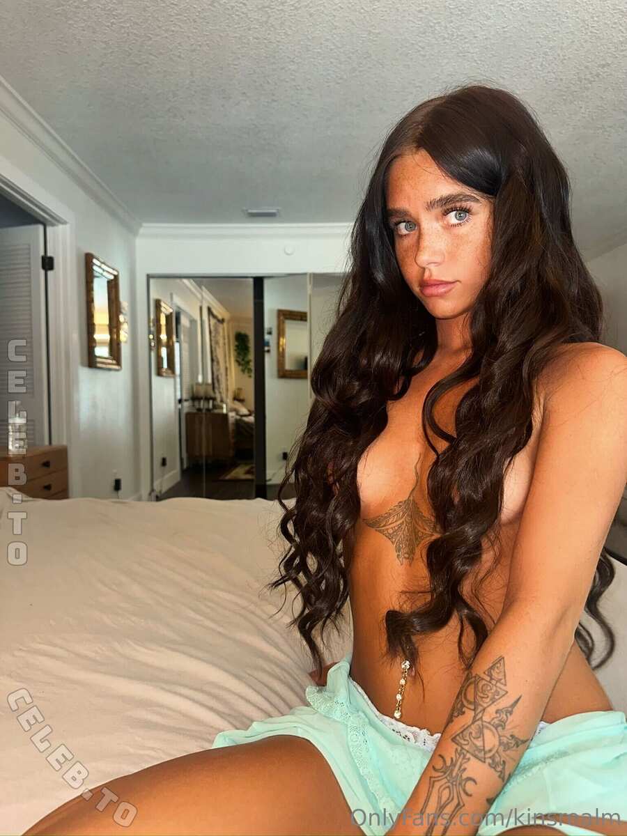 Kinllley nude photo 14