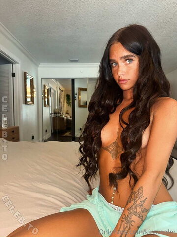 Kinllley nude photo 25