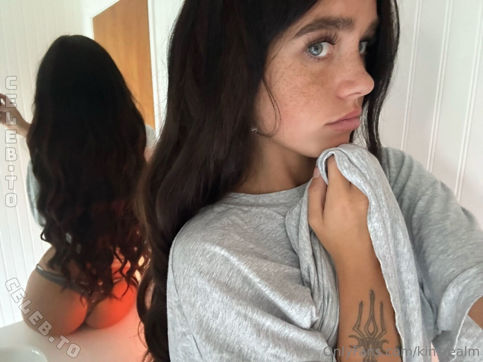 Kinllley nude photo 10