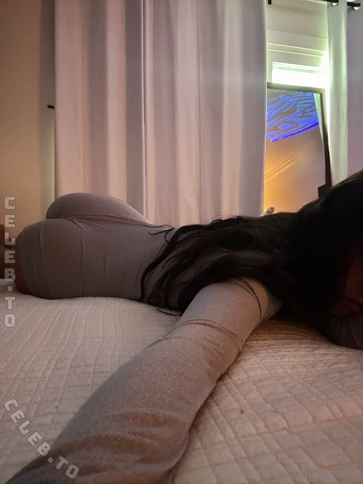 Kinllley nude photo 2