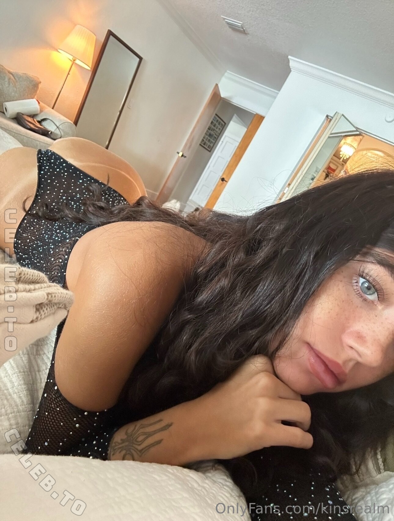 Kinllley nude photo 7