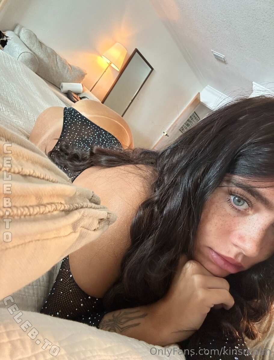 Kinllley nude photo 8