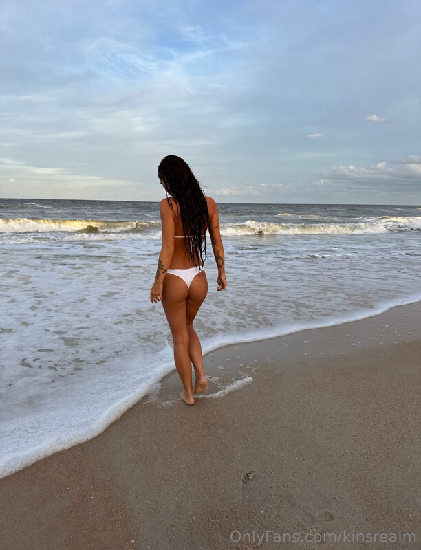 KinsRealm nude photo 4