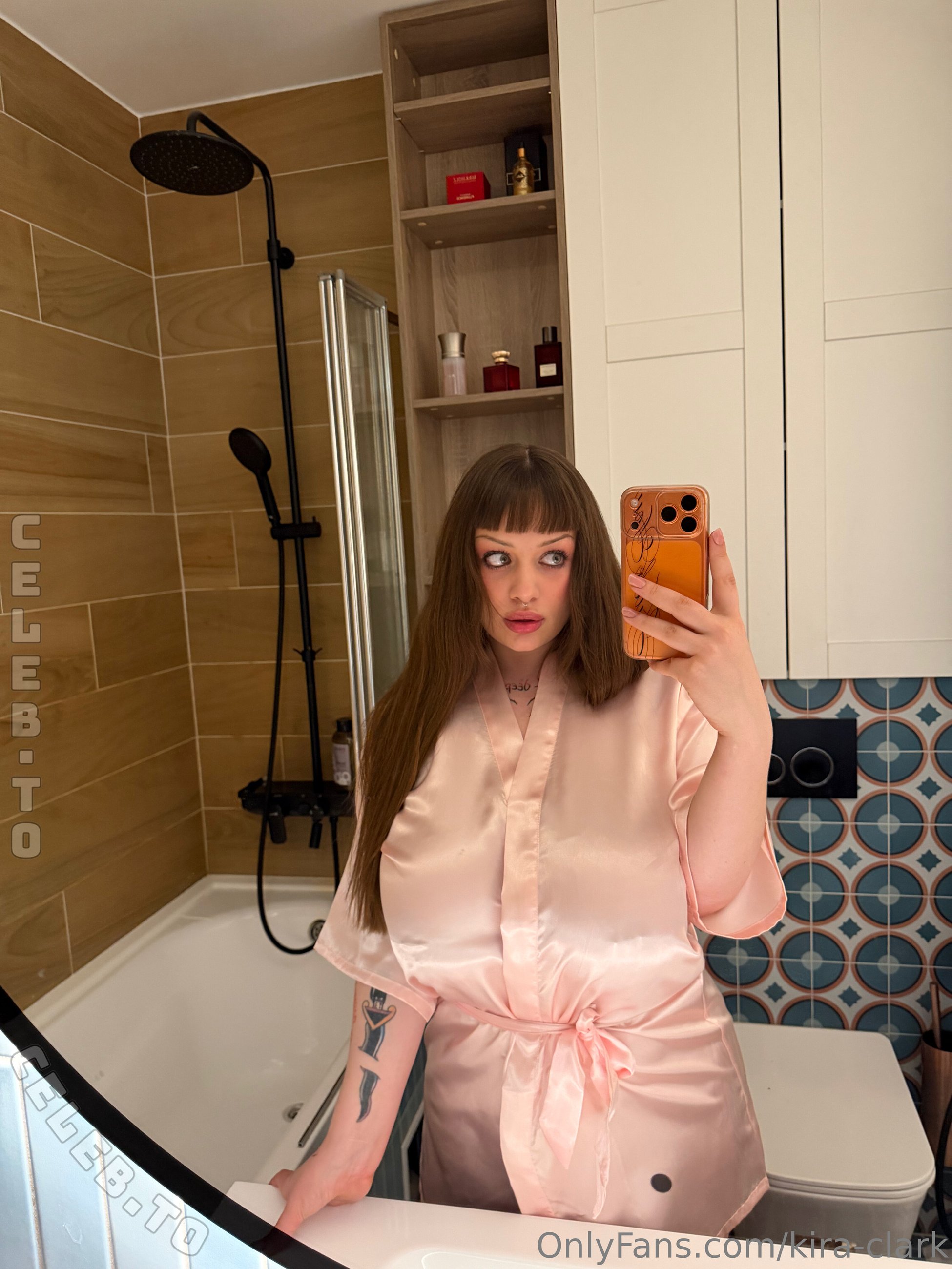 Kira Clark nude photo 1