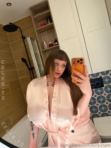 Kira Clark photo 5
