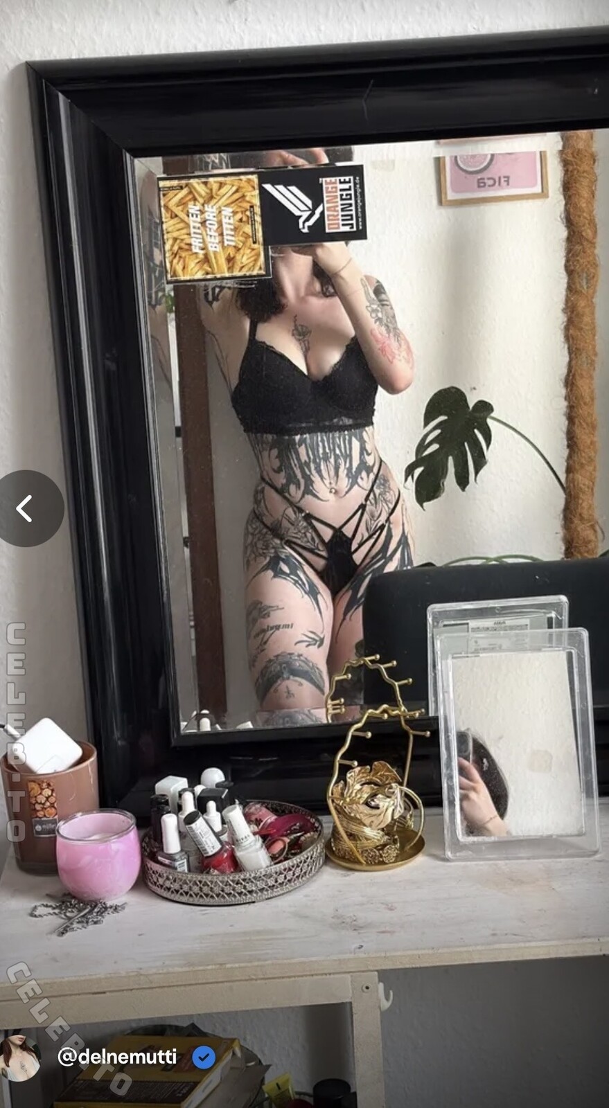 Kira-Julie nude photo 9