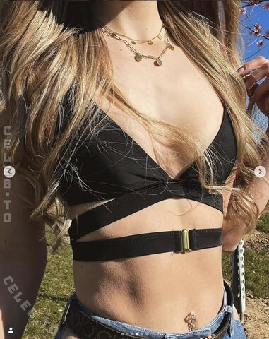 Kira Karambole nude photo 4