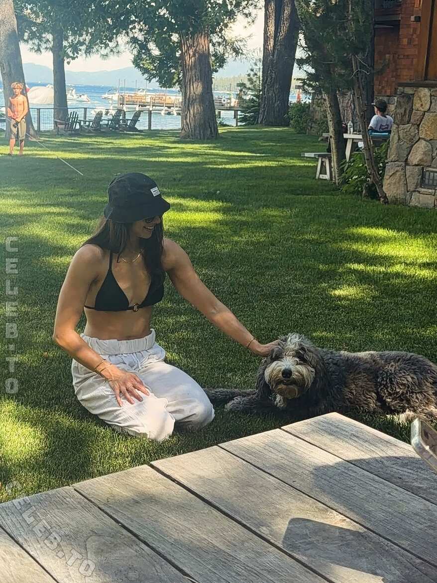 Kira Kosarin nude photo 1