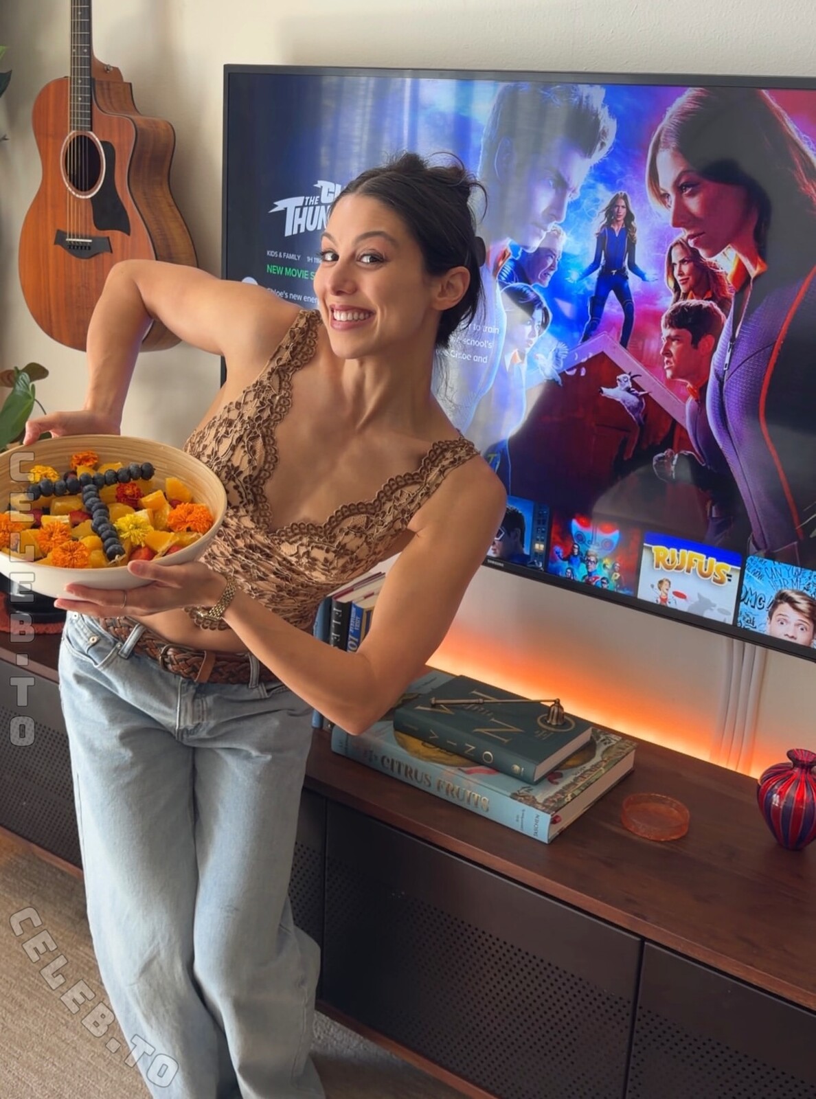 Kira Kosarin nude photo 9