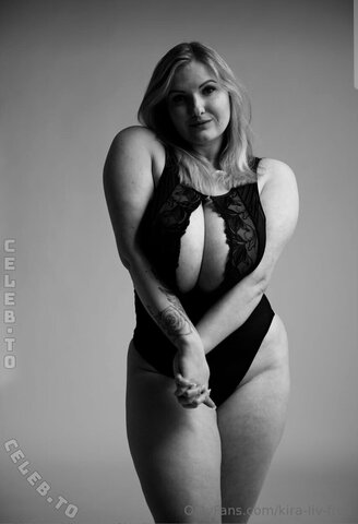 Kira-Liv nude photo 10