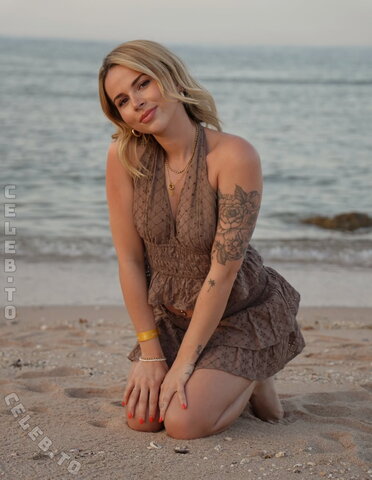 Kira Rodrigues photo 4