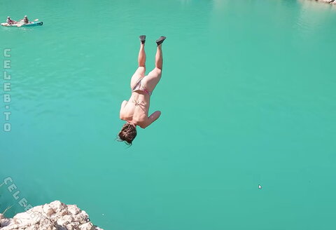 kirafuerte nude photo 13