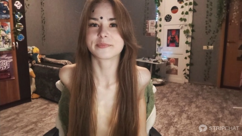 KiraLivee nude photo 4