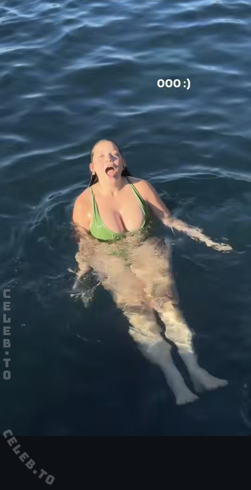Kirasview nude photo 1
