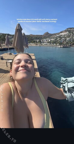 Kirasview nude photo 6