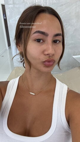 Kirra Santos nude photo 11