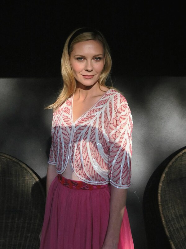 Kirsten Dunst nude photo 2