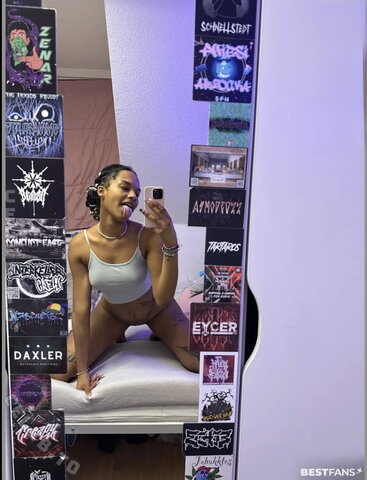 Kischa Richter nude photo 4