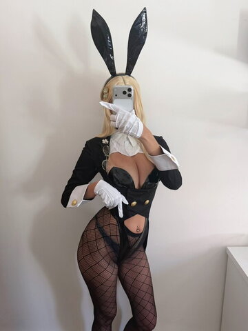 Kitsunedere nude photo 6
