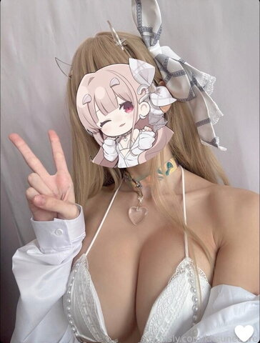 Kitsunedere nude photo 1