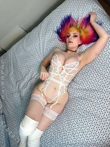 Kitty (BiMfCouple) nude photo 21