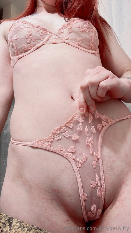 KittyBeSwifty nude photo 41