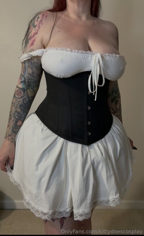 KittyDoesCosplay nude photo 7
